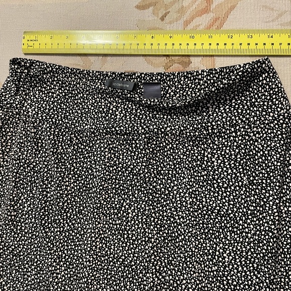 Medium flounce skirt black and cream - Picture 2 of 3